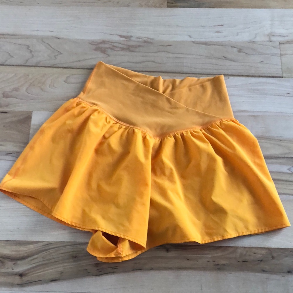 aerie float shorts s.